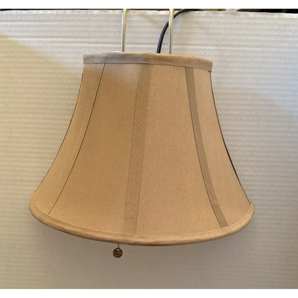 Over Ledge/Door/Rod Floating Bell Shape Shade Plug-In Pull Light‎